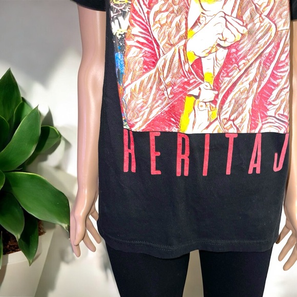 Heritaj Richard Pryor-Red Abstract Art Mural Tee - Picture 11 of 13